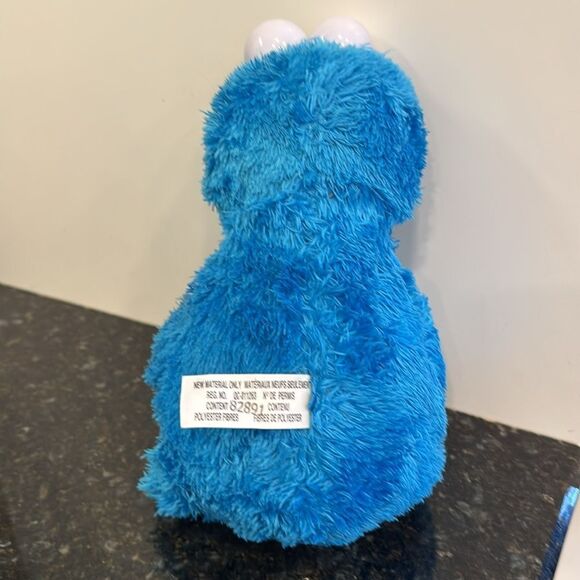 Sesame Street Cookie Monster 14" Plush w/Sound (Hasbro, Sesame Workshop 2017) - Picture 5 of 9